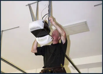 Garage Doors Store Repairs Houston, TX 713-292-1452 - cont-gdr-door-opener-08m